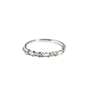 Raz Ring - 925 Sterling Silver featuring shimmering crystals for a luxurious look.