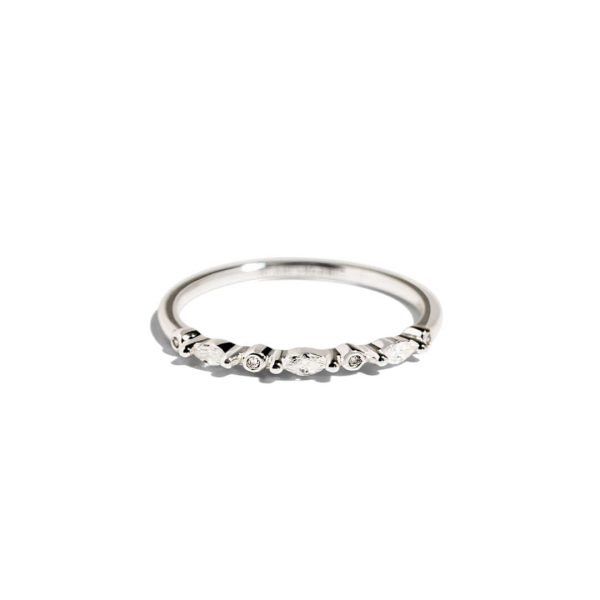 Raz Ring - 925 Sterling Silver