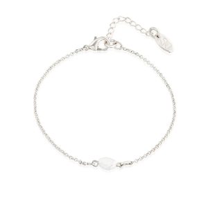 Xia Bracelet featuring silver plated brass and a natural freshwater pearl, with adjustable chain extension.